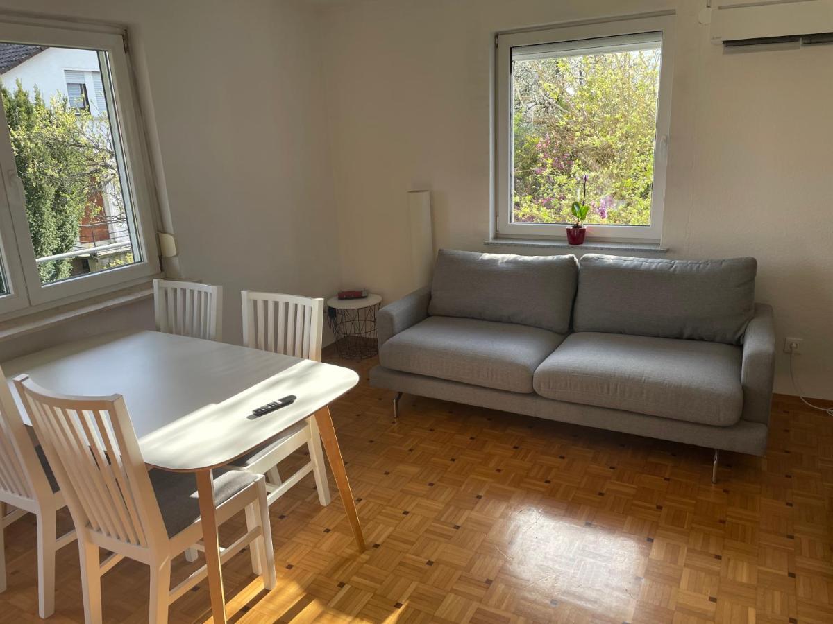 Sonnige 3 Zimmer Wohnung Mit Schoenem Balkon Im Gruenen Reutlingen Luaran gambar